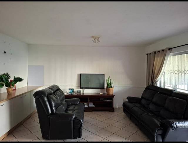 2 BEDROOM PROPERTY TO RENT IN CARLSWALD